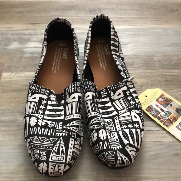 Toms canvas shoes - Picture 2 of 4